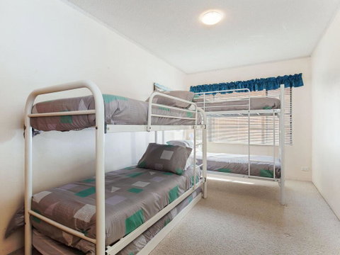 Casa Mia', 1/8 Catalina Close - Between Little Beach & Shoal Bay Beach - Accommodation Perth 3