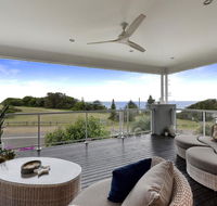 Caves Luxury Beachside Escape - literally across the road from Surf Club - Accommodation Perth