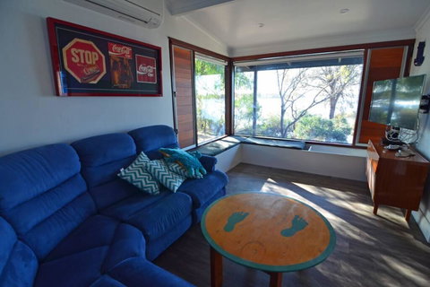 CDC-625 Beach House Incl.rear 2BR Studio - Perth Resorts 2