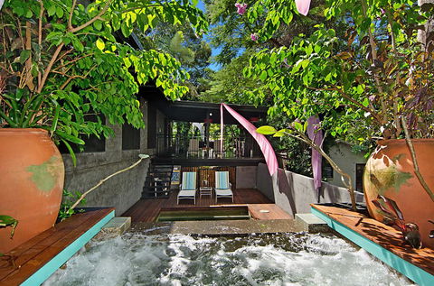 CELADON Holiday House - Accommodation Perth 0