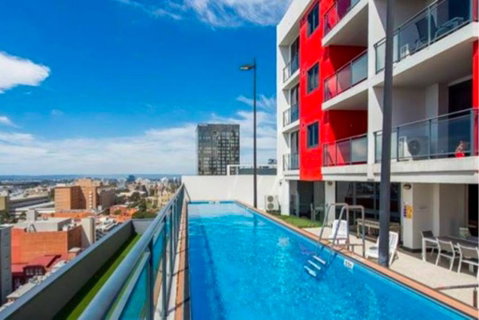 CENTRAL CBD EXEC STUNNING VIEW WIFI NETFLIX WINE - Accommodation Perth 0