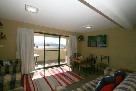Central Park 10/1 Snowy River Avenue - Accommodation Perth 0