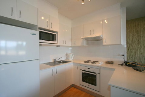 Central Park 10/1 Snowy River Avenue - Accommodation Perth 2