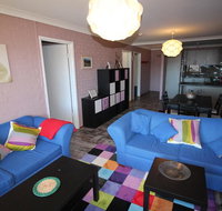 Central Park 14 - Centrally located with views to the mountains - Accommodation Perth