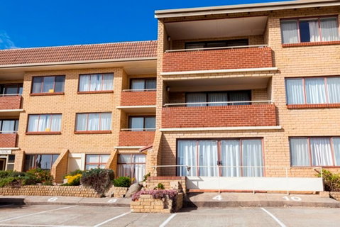 Central Park 14 - Centrally Located With Views To The Mountains - Accommodation Perth 1