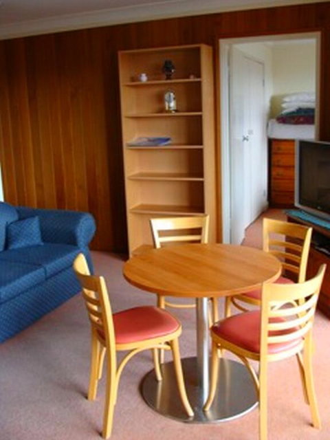 Central Park Apartment - Accommodation Perth 3