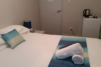 Centrebreak Beach Stay with Accommodation Perth