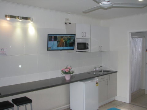 Charm City Motel - Accommodation Perth 2
