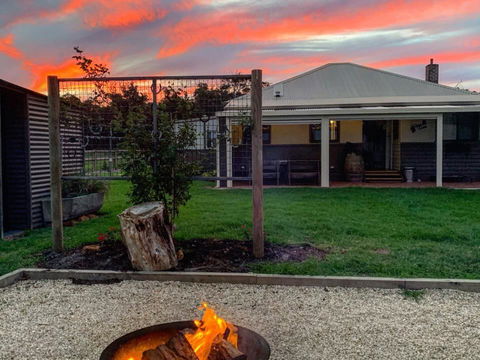 Chesterfarm And Stables - Accommodation Perth 2