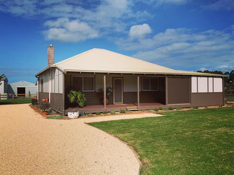 Chesterfarm And Stables - Accommodation Perth 1