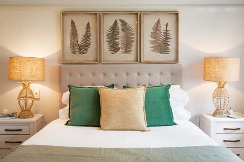 Chic Apartment With Sun Lounge Near Manly Beach - Perth Resorts 1