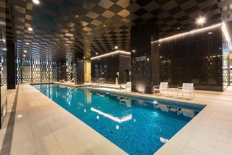 Chic, Modern & Stylish.Stunning Views,Free Parking - Accommodation Perth 1