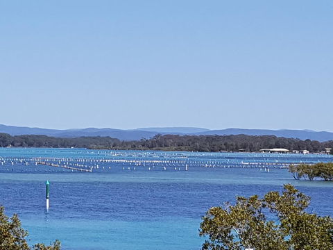 CHILL-OUT LAKESIDE @ FORSTER - Accommodation Perth 2