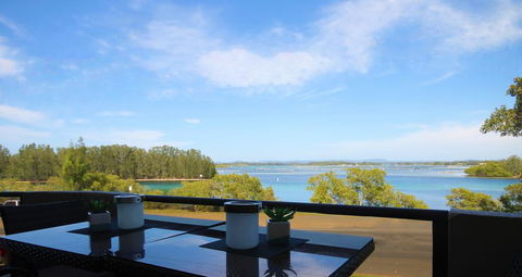 CHILL-OUT LAKESIDE @ FORSTER - Accommodation Perth 0