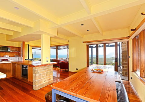Cloudy Bay Villa - Perth Resorts 3