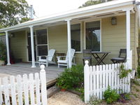 Clovelly Cottage