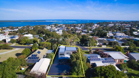 COASTAL BEAUTY ON BRUCE - Accommodation Perth 2