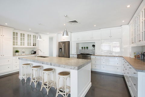Coastal Elegance - Accommodation Perth 2
