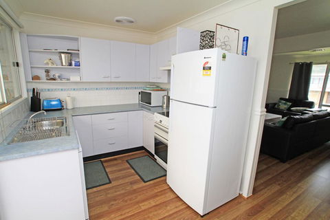 Cockatoo House - Accommodation Perth 3