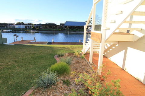 Cockatoo House - Accommodation Perth 1
