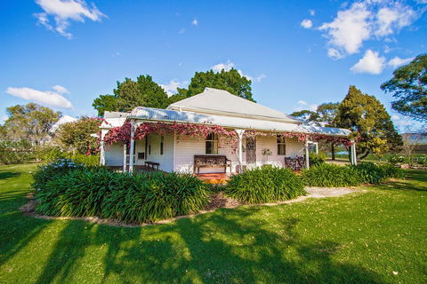 Cockfighters Ghost Vineyard Accommodation - Accommodation Perth 2