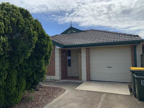 Coco's House - Accommodation Perth 2
