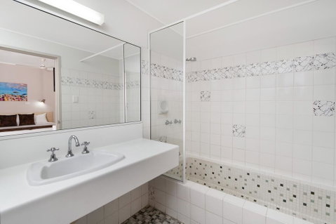Comfort Inn Cairns City - Accommodation Perth 2