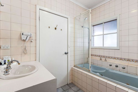 Comfort Inn Greensborough - Accommodation Perth 1