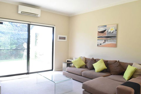 Comfortable 2 Bedroom Unit With Garden - Accommodation Perth 0