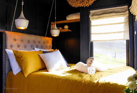 Compass Hut - Perth Resorts 1