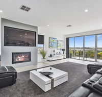 CONROE EXECUTIVE TOWNHOUSE - MODERN  STYLISH - Perth Resorts