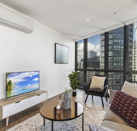 Contemporary Luxury With Views At Maya Waterfront - Perth Resorts