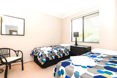 Coode Street Townhouse - Accommodation Perth 3