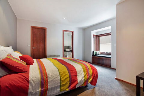 Cool Change - Accommodation Perth 2