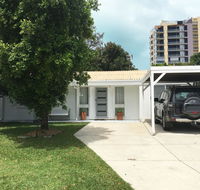Coral Cottage - 93 Taylor Ave Golden Beach - Perth Resorts