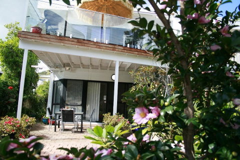Corlette Retreat - Accommodation Perth 0