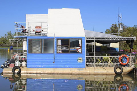 Corroboree Houseboats - Perth Resorts 1