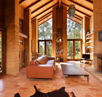 Corymbia Cottage - unique quirky private a guest favourite - Perth Resorts