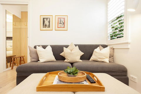 Cosy Flat In Art Deco Building Minutes From City - Accommodation Perth 2