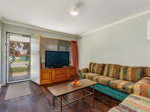 Cosy, Neat And Convenient Holiday House - Perth Resorts 2