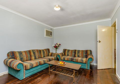 Cosy, Neat And Convenient Holiday House - Perth Resorts 1