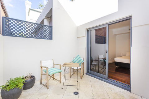Cottesloe Aqua Retreat - Executive Escapes - Accommodation Perth 2