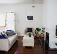 Cottesloe Beach Villa With Large Courtyard Sleeps 4 - Accommodation Perth