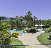 COTTON BEACH ON THE POOL 66 - Perth Resorts