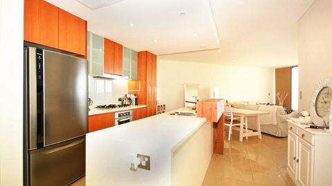 COTTON BEACH ROOF TOP 113 WITH OCEAN VIEWS - Perth Resorts 2