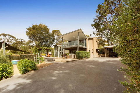 COUNTRY MEETS THE BAY - MOUNT ELIZA - Accommodation Perth 2