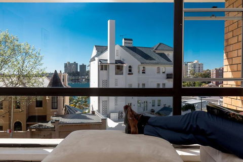 Couple's Gateway In Sunny Elizabeth Bay - Accommodation Perth 0