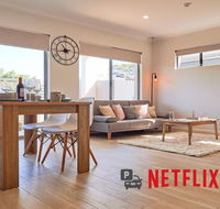 Cozy  Central Apt at Garden City - Free WiFi - Accommodation Perth