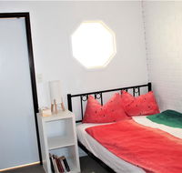 Cozy and cute comfort stay close to University Female only - Perth Resorts