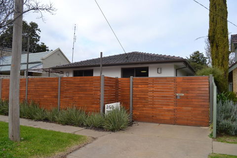 Crisands Of Echuca - Perth Resorts 0